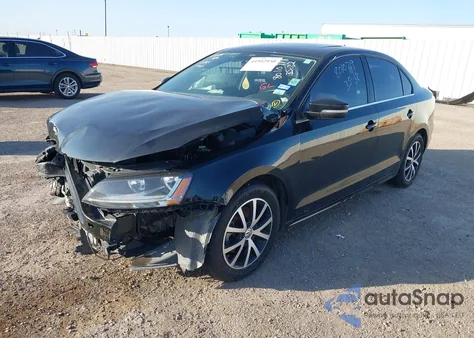 2017 Volkswagen Jetta 1.4T Se z USA, uszkodzony, nr VIN 3VWDB7AJ3HM309494